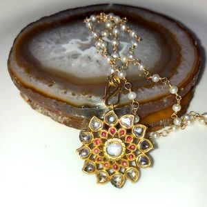 18k Gold, Diamond & Enamel Kundan Pendant